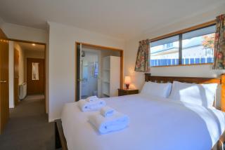Mountain Views from Meadowstone - Wanaka - 3