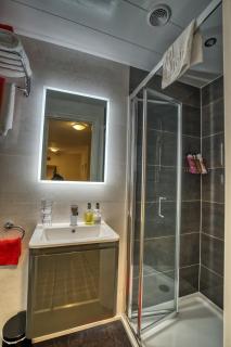 Pitfaranne Guest House - 9