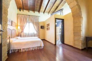 La Casona de Calderón Gastronomic & Boutique Hotel - Osuna - 6
