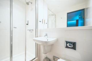 Point A Kensington Olympia - London - 6