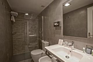 Hotel Avenida - Pamplona - 4