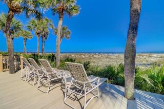 Luxury 2 BR 2 BA Oceanfront Condo King Bed 2 Twins Bikes & Beach Gear included - 1