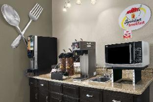 Super 8 by Wyndham Stafford/Springfield Area - Strafford - 4