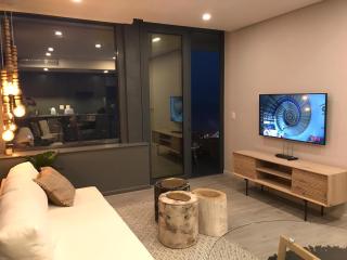 Umhlanga Arch - Ocean Views, Queen size bed plus free wifi - Durban - 5