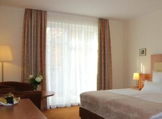 Hotel & Café Strandeck - Prerow - 1