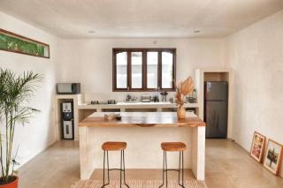 Charming 3 bedrooms villa in the heart of Canggu, Echo Beach - Canggu - 5