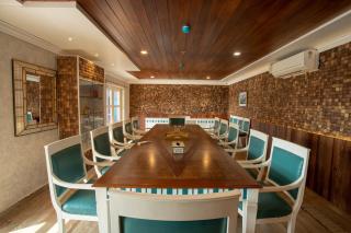 State Beach Resort And Spa - 7