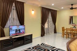 Hanna Homestay Kangar - Kangar - 0