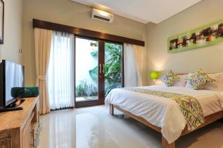 Family three bed room neil villa private pool - Seminyak - 3
