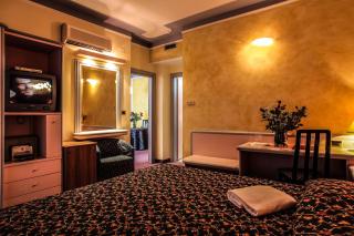 Hotel Grazia Deledda - Sassari - 3