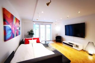 Charmante Zentrumswohnung mit Balkon und 80 zoll TV - Klagenfurt - 1