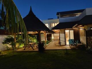 Elegant Villa in Pereybere, Grand Baie + Pool - 4