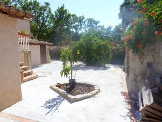 Studio charmant à Pierrefeu-du-Var, 20 m², piscine partagée - Pierrefeu-du-Var - 9