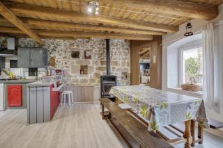 Maison charmante à Valprivas avec jardin privé. - Valprivas - 9