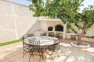 Appartement spacieux à Port-de-Bouc avec piscine et vue mer - 8