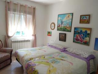 Spacious House with Garden in Touro – Family-Friendly - Touro - 3