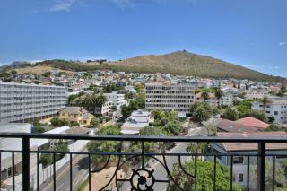 Cape Royale 1 Bedroom Luxury Apartments with Mountain View - Cidade Do Cabo - 1