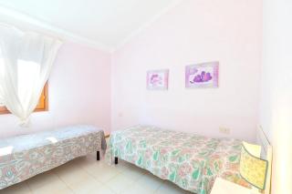 Spacious Apartment in San Teodoro with Garden and Parking - San Teodoro - 2