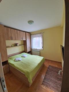 Goldpine Apartments - 6