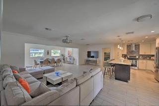 Pool, Dock, Game Room Cape Coral Canal Home - 7