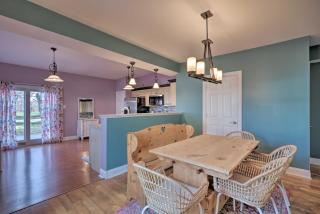 Colorful Abode with Yard, 9 Mi to Sesame Place! - 8