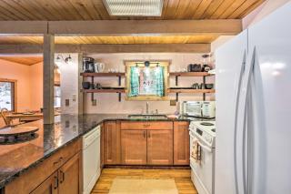 Near Breckenridge Ski Mtn Escape with Hot Tub! - 1