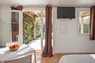 Amarylis à Calvi location 2 pers avec clim jardin piscine et barbecue - 8