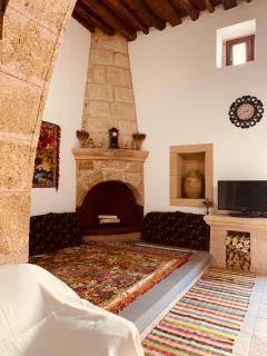 Diakena's Kamariko-Traditional Stone House - 6
