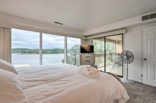 Screened Balcony and Views Modern Osage Beach Condo - Osage Beach - 5