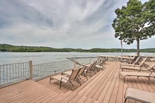 Screened Balcony and Views Modern Osage Beach Condo - Osage Beach - 0