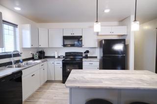 Copper King Extended Stay Collection - Butte - 7