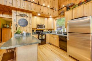 Livin on Mountain Time Holiday home - Sevierville - 5