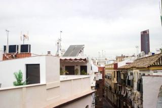 Comfortable apartment in Seville with stunning balcony! - Sevilla - 2