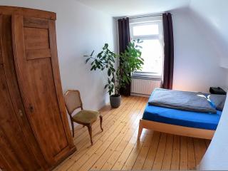 Zentrale große Ferienwohnung -94qm- Oldenburg - Bettwäsche und Handtücher sind vorhanden - Oldemburgo - 7