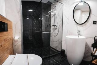 Briana Luxury Panoramic View - 8