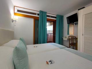Apartamentos El Paseo - Playa del Inglés - 0