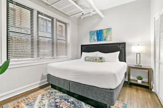 DECOM Prime 2BR Apartment close to Park & Lakefront - Roscoe GN - Chicago - 8