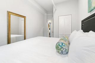 DECOM Prime 2BR Apartment close to Park & Lakefront - Roscoe GN - Chicago - 3