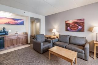 Red Lion Inn & Suites Goodyear - Goodyear - 3