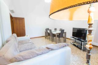 CA CICOGNA air conditioning and fast WiFi, central location apartment - 3