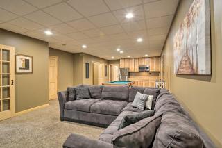 Petoskey Apartment with Yard, Fire Pit and Gas Grill! - Petoskey - 4