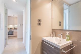 Luxury Retreat w/ 2BR, Wifi, Pool, Gym - Santiago - 4