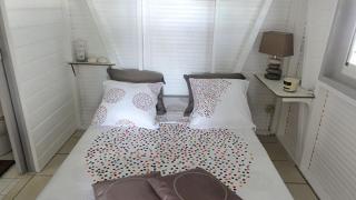 TI-MANGO 1km de la plage communale quartier résidentiel - 5