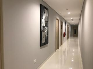 Front One Hotel Gresik - 2