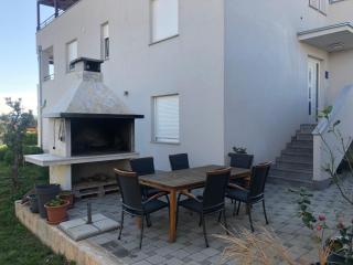 Apartment 1 with the swimming pool - Turanj - 2