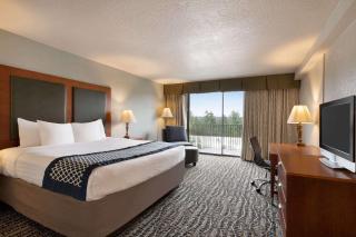 Baymont by Wyndham Bremerton WA - Bremerton - 1
