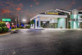 Quality Inn Greenville near University - Greenville - 5