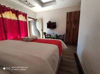 Sunset Valley Holiday Inn - 1