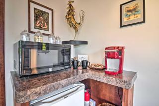 Cozy Volcano Studio with Phenomenal Rainforest Views - Mountain View - 1