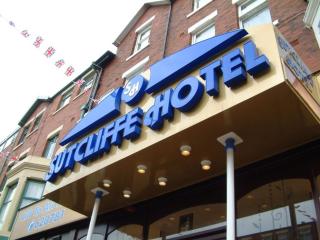 Sutcliffe Hotel - 9